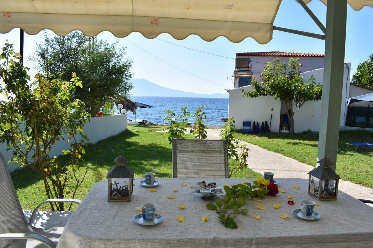 House Just On The Beach -Included 2 Canoe, 2 Bicycles Ravdhoúkha Dış mekan fotoğraf